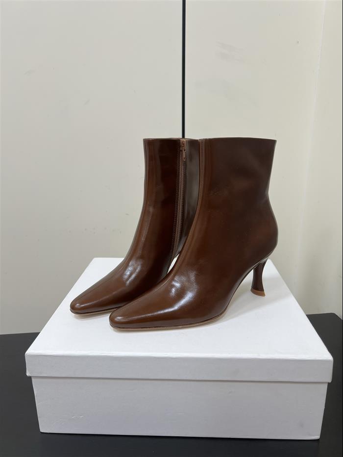 20251128174331364 390